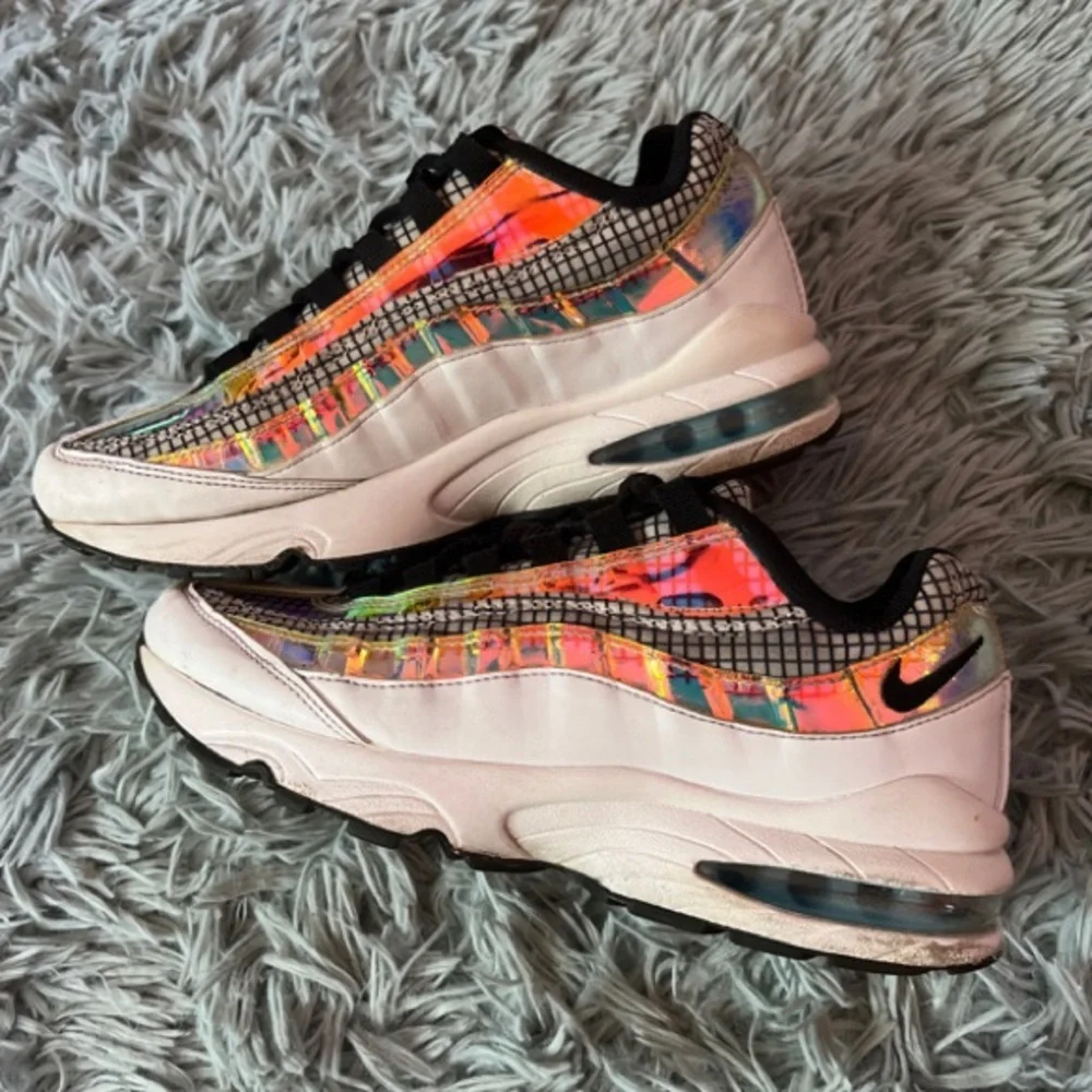 Nike Air Max 95 LV8 Shoes